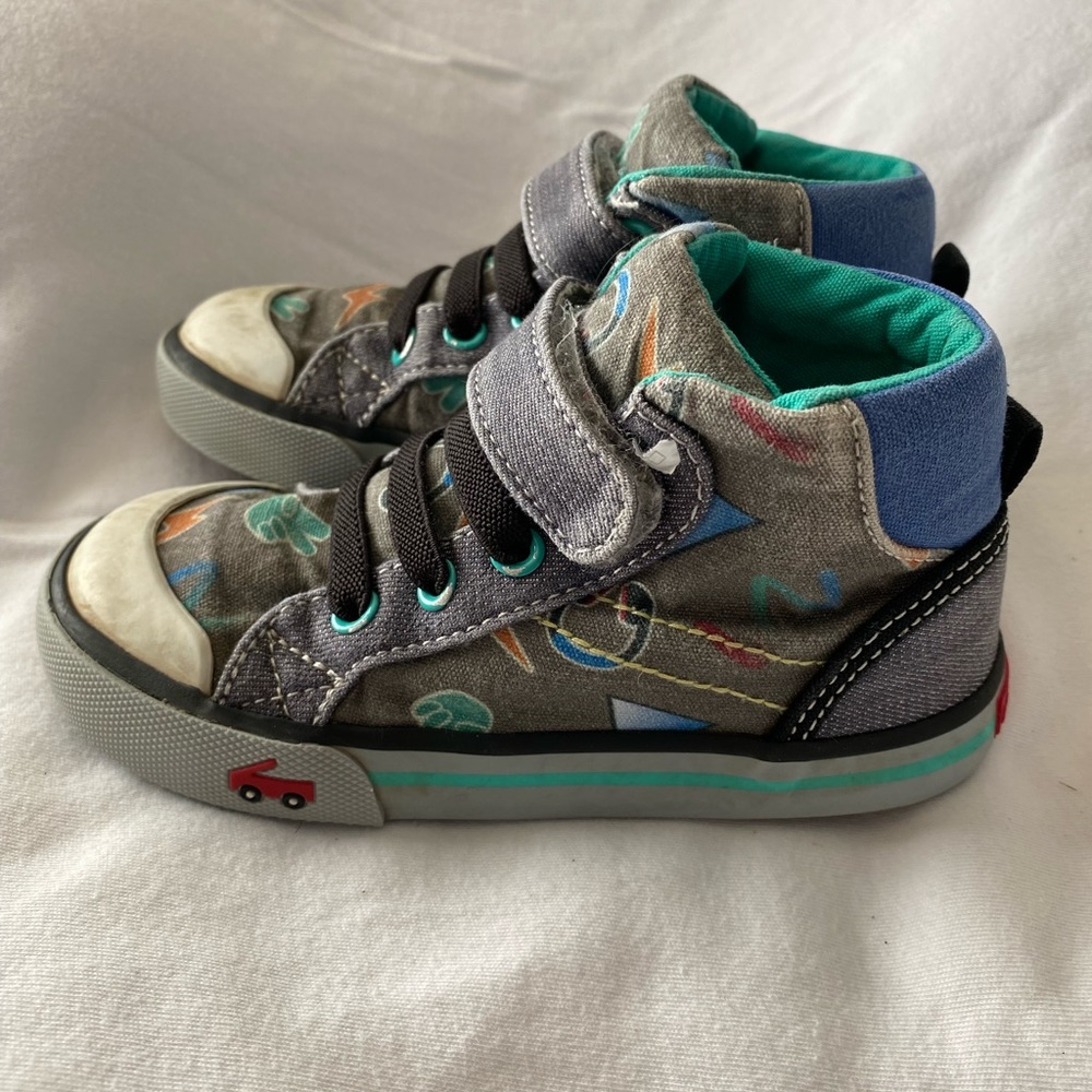See Kai run size 10